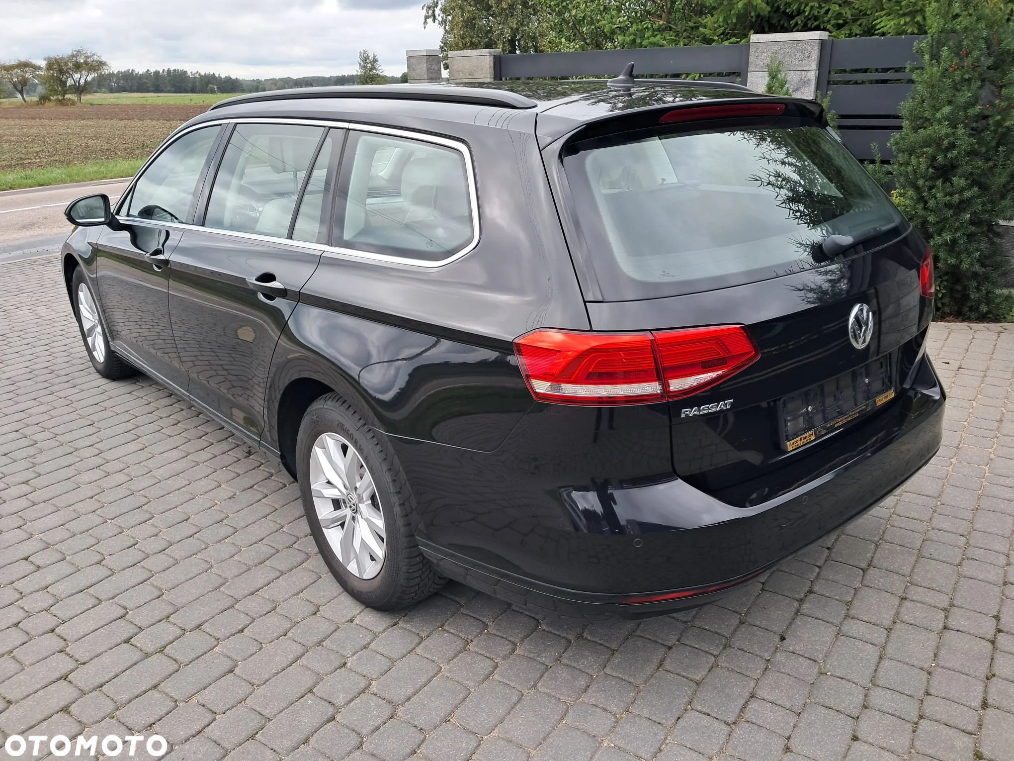 Volkswagen Passat - 3