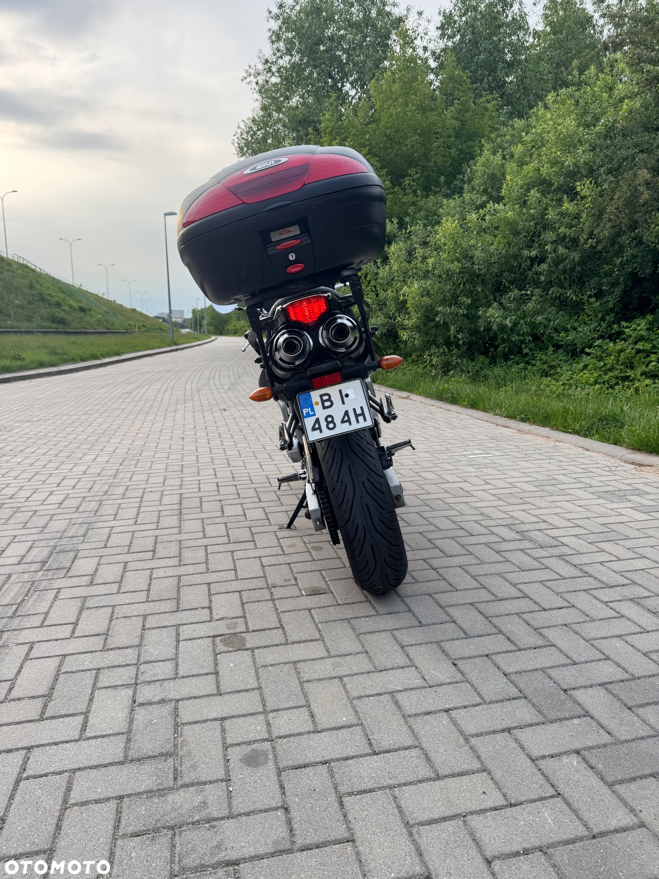 Yamaha FZ6 - 8