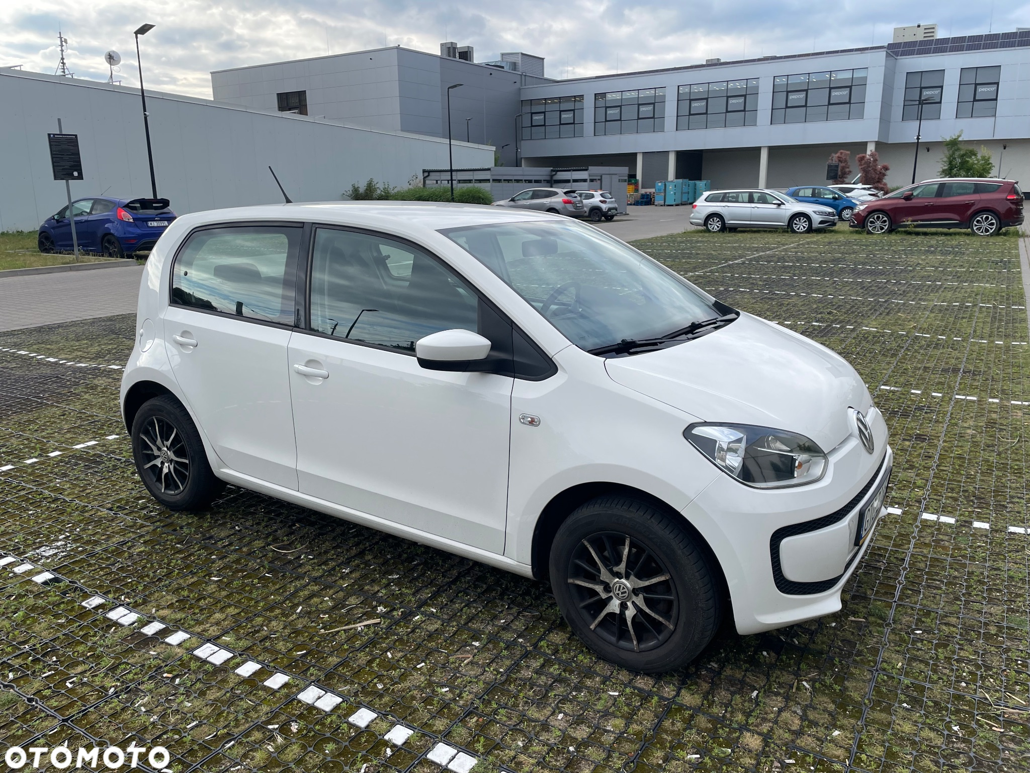Volkswagen up! 1.0 beats - 11