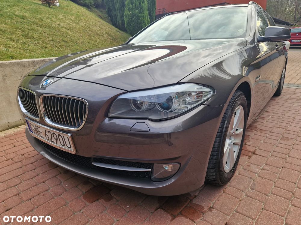 BMW Seria 5 525d xDrive - 1