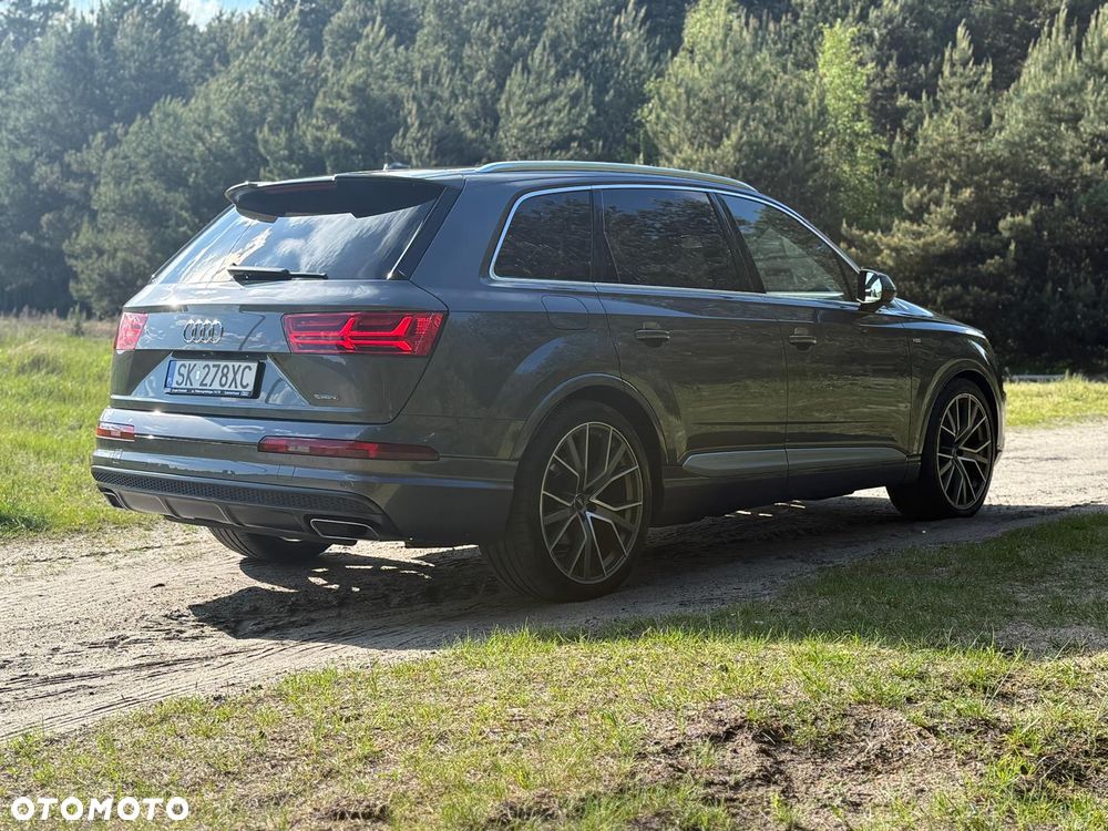 Audi Q7 - 4