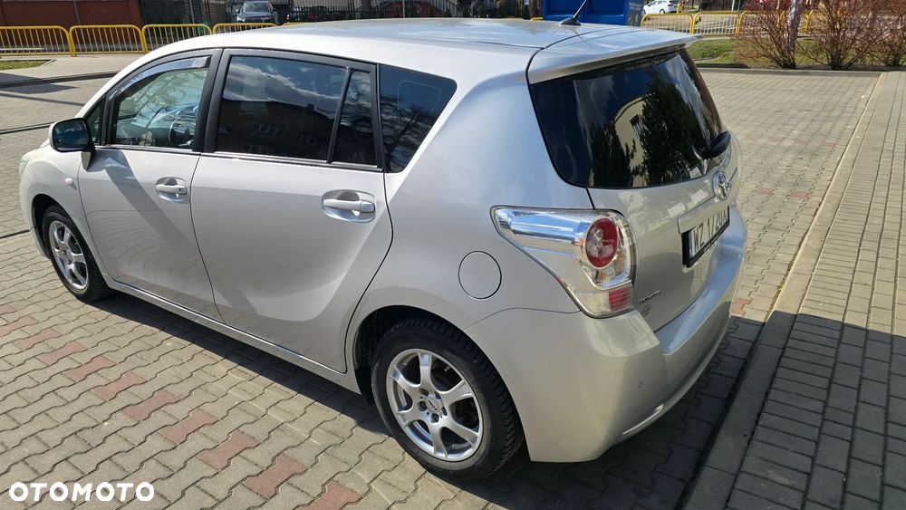 Toyota Verso 1.8 Sol 7os - 6