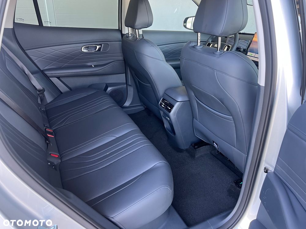 Geely Starray EM-i 1.5 PHEV Pro - 20