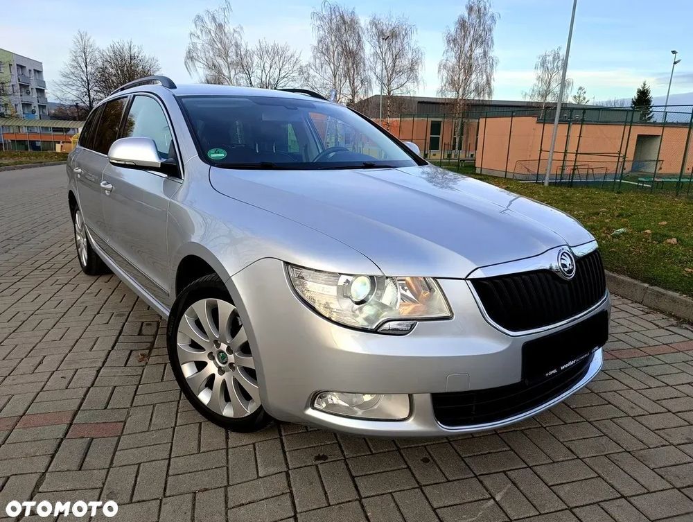 Skoda Superb 2.0 TDI DSG Exclusive - 17