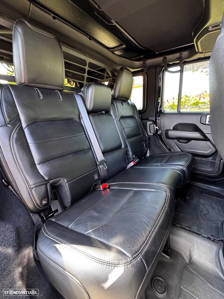 Jeep Wrangler Unlimited 2.2 CRD Sahara AT - 9