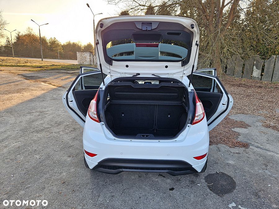 Ford Fiesta 1.0 EcoBoost S&S ST-LINE - 12