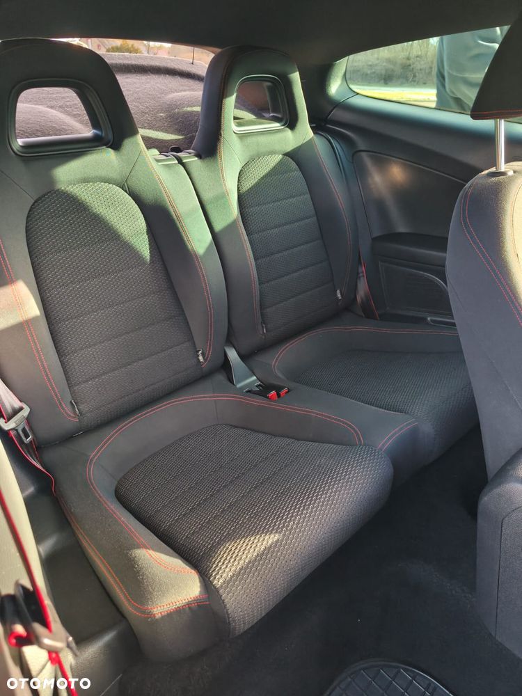 Volkswagen Scirocco 2.0 TDI GTS - 15
