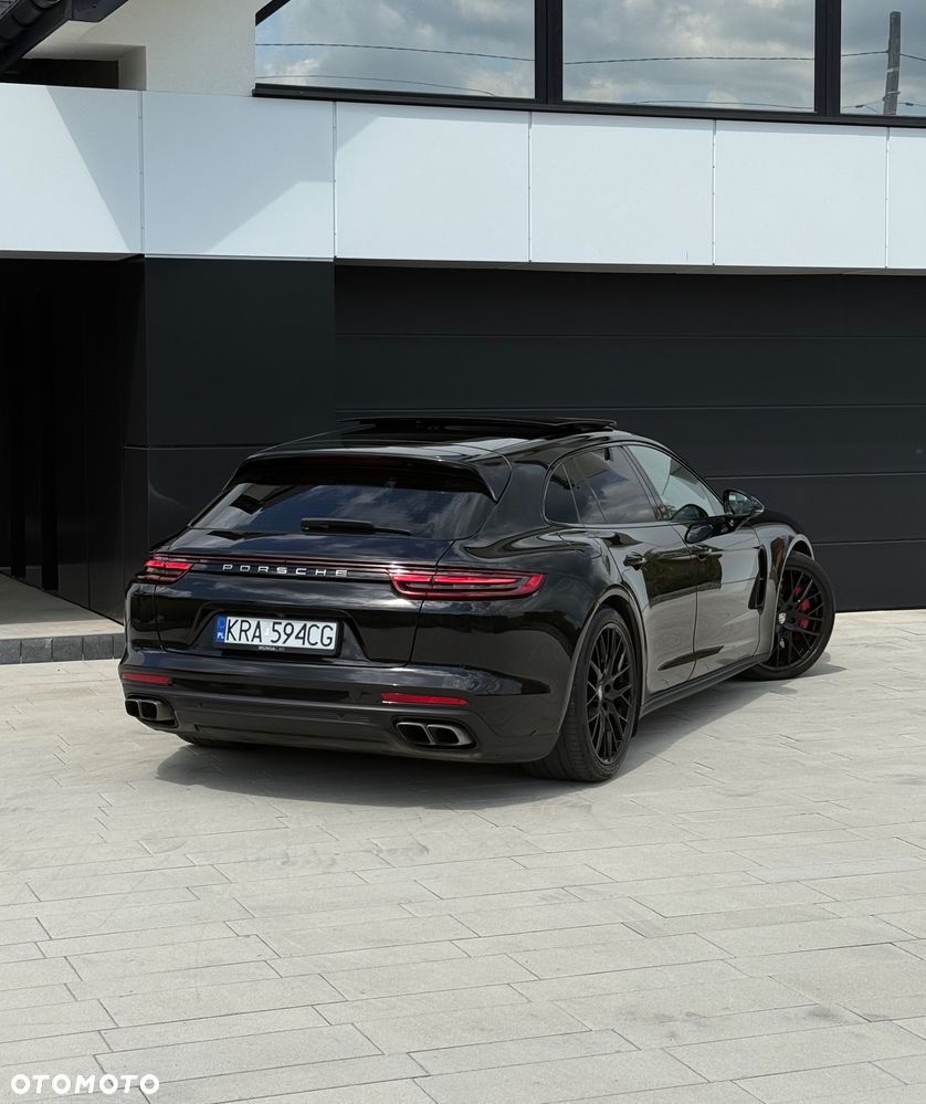 Porsche Panamera Turbo - 9
