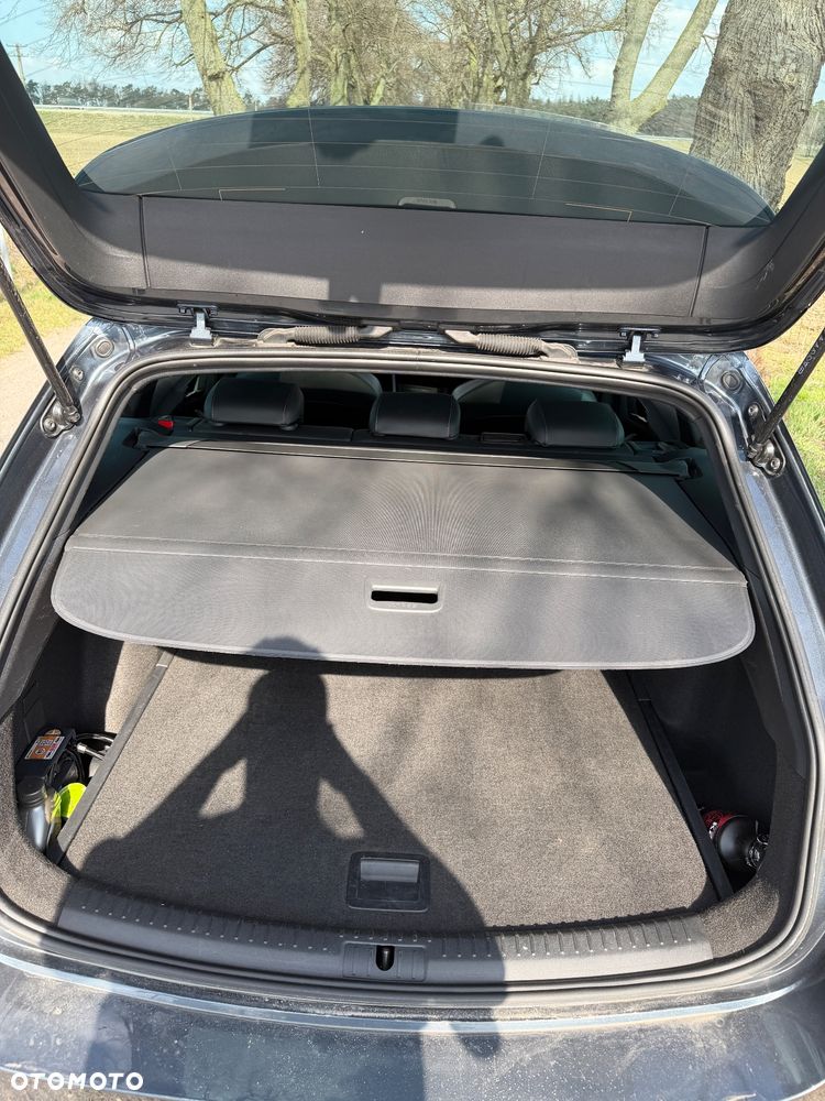 Cupra Leon 1.5 eTSI DSG - 11