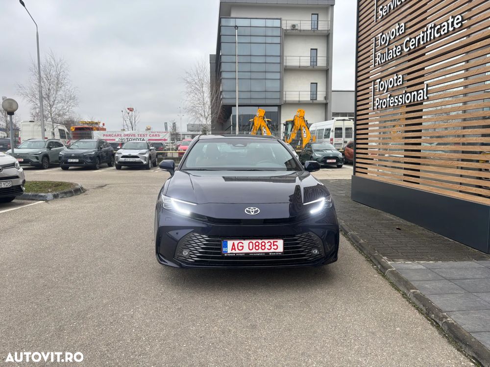 Toyota Camry 2.5 Exclusive - 8