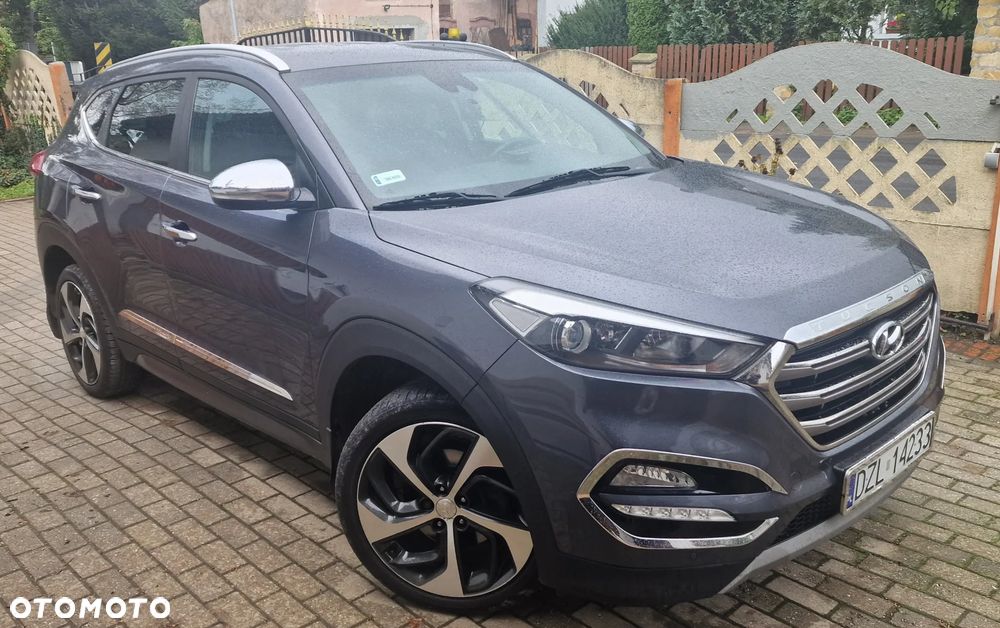Hyundai Tucson - 2