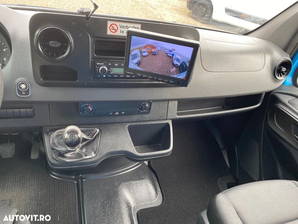 Mercedes-Benz SPRINTER - 14