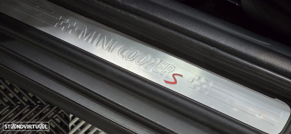 MINI 5 Portas Cooper SD Auto Desportiva - 41