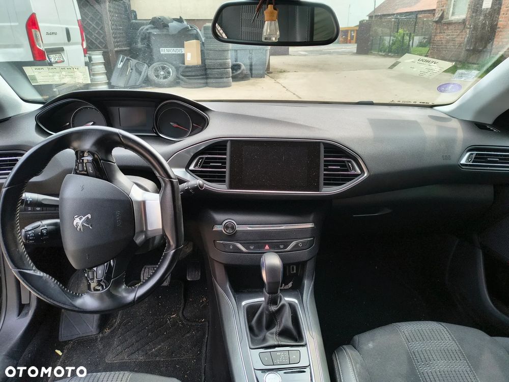 Peugeot 308 - 17