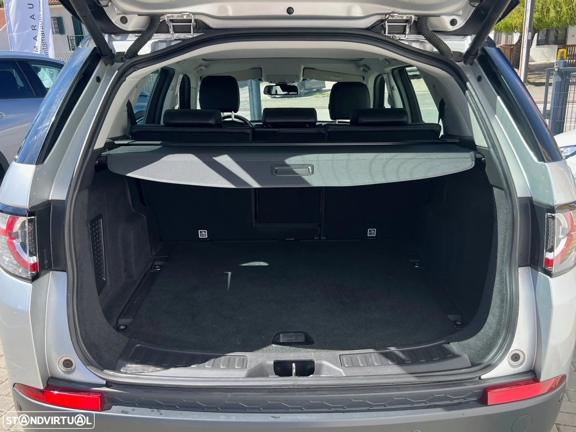 Land Rover Discovery Sport 2.0 eD4 HSE - 14