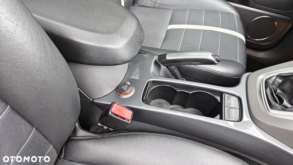 Ford Kuga - 23