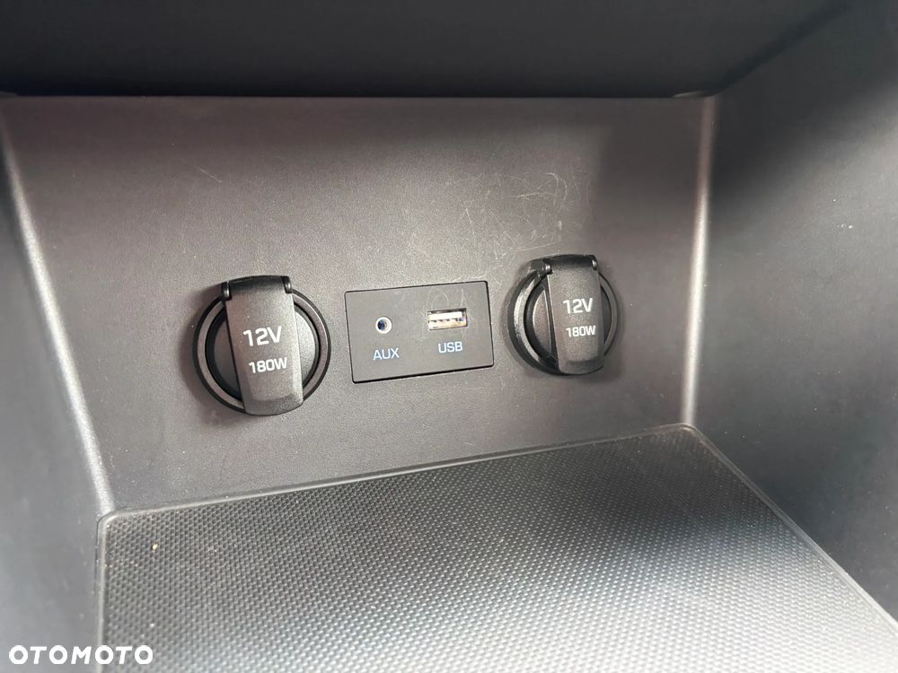 Hyundai i30 blue Kombi 1.6 CRDi Passion - 30