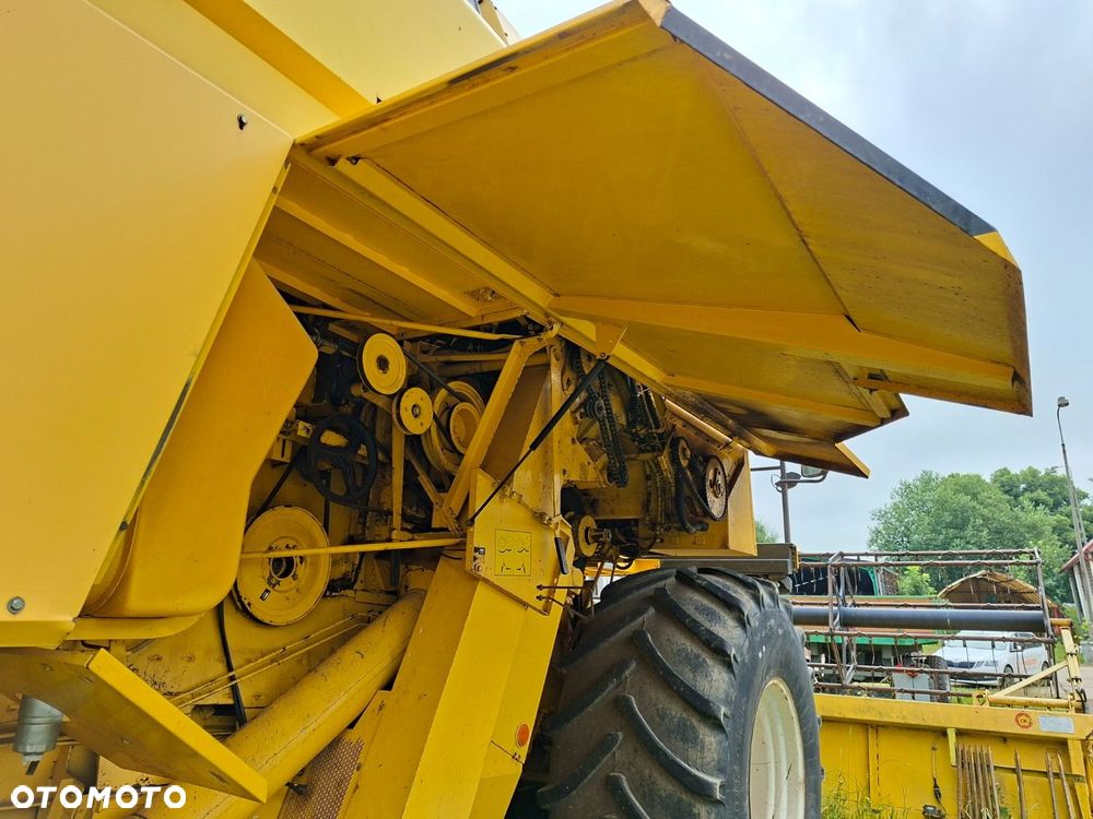 New Holland Tx 68 - 36