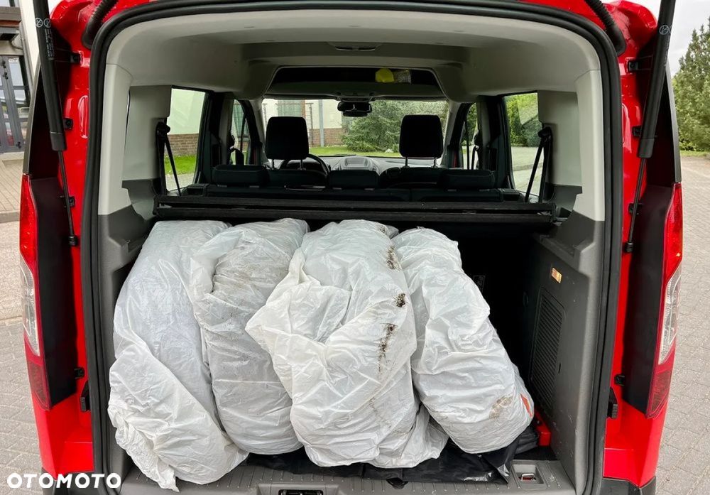 Ford Tourneo Connect 1.5 TDCi Start-Stop Titanium - 39