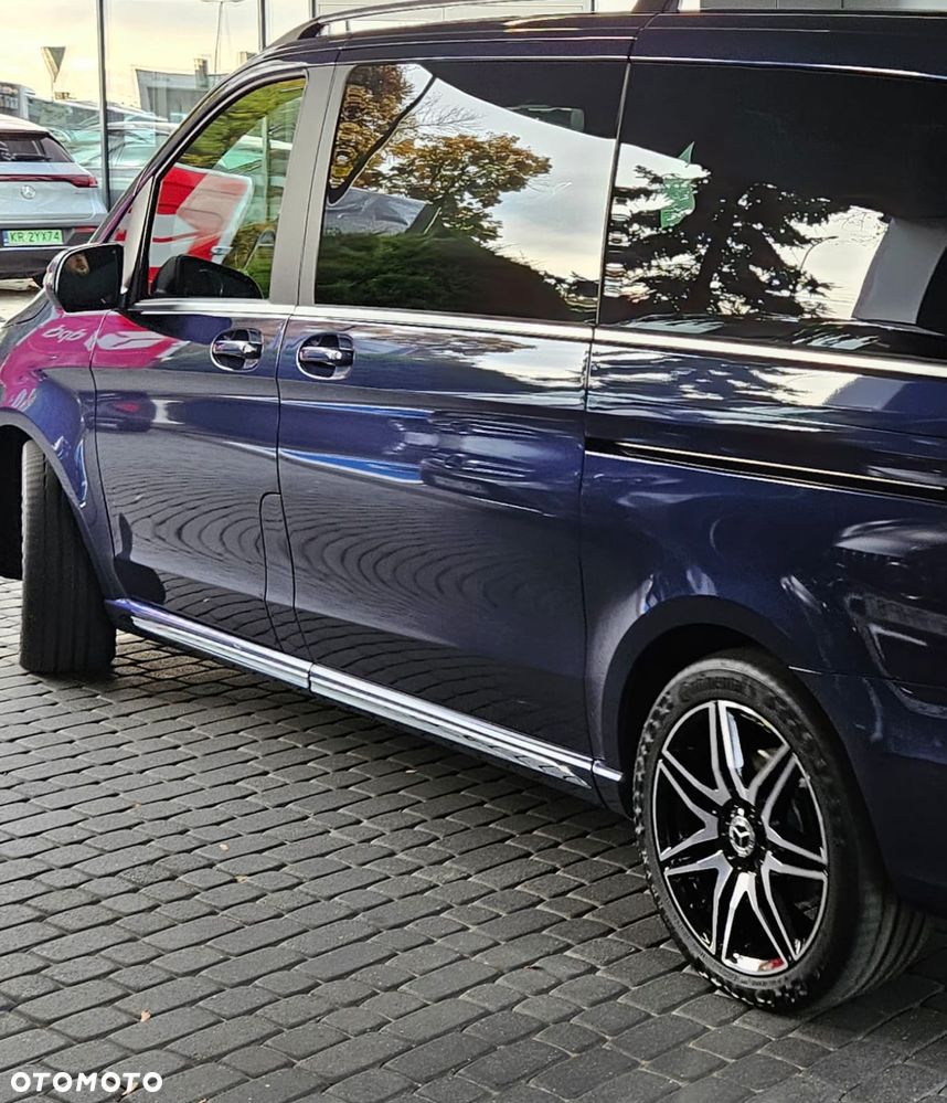 Mercedes-Benz Klasa V 300 d 4-Matic 9G-Tronic Avantgarde (długi) - 16