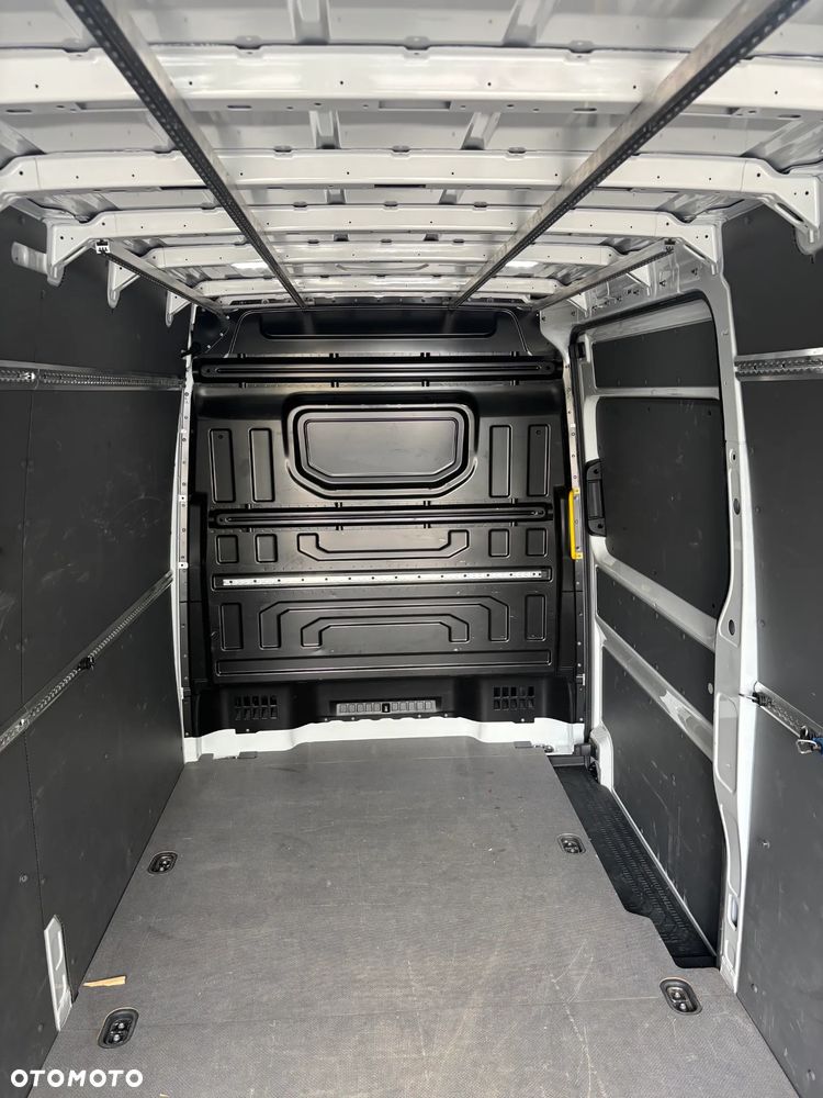 Volkswagen Crafter - 20