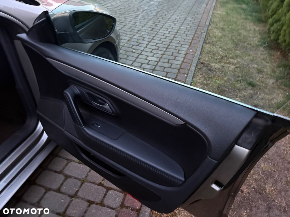 Volkswagen Passat CC - 12