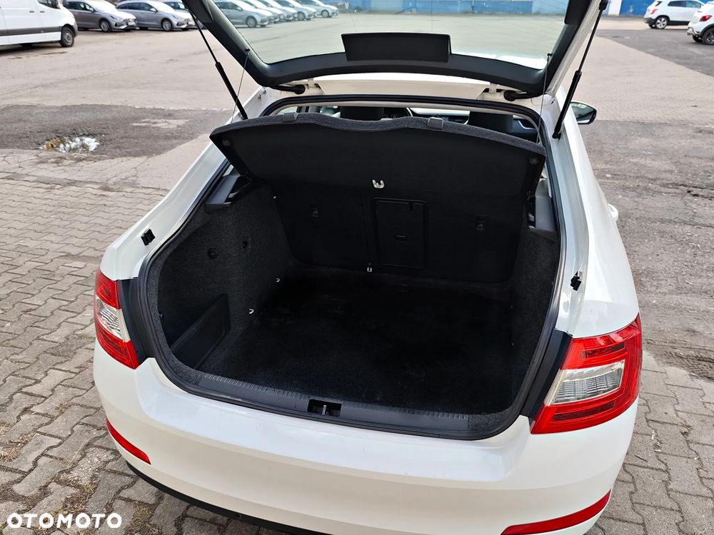 Skoda Octavia 2.0 TDI Style - 14