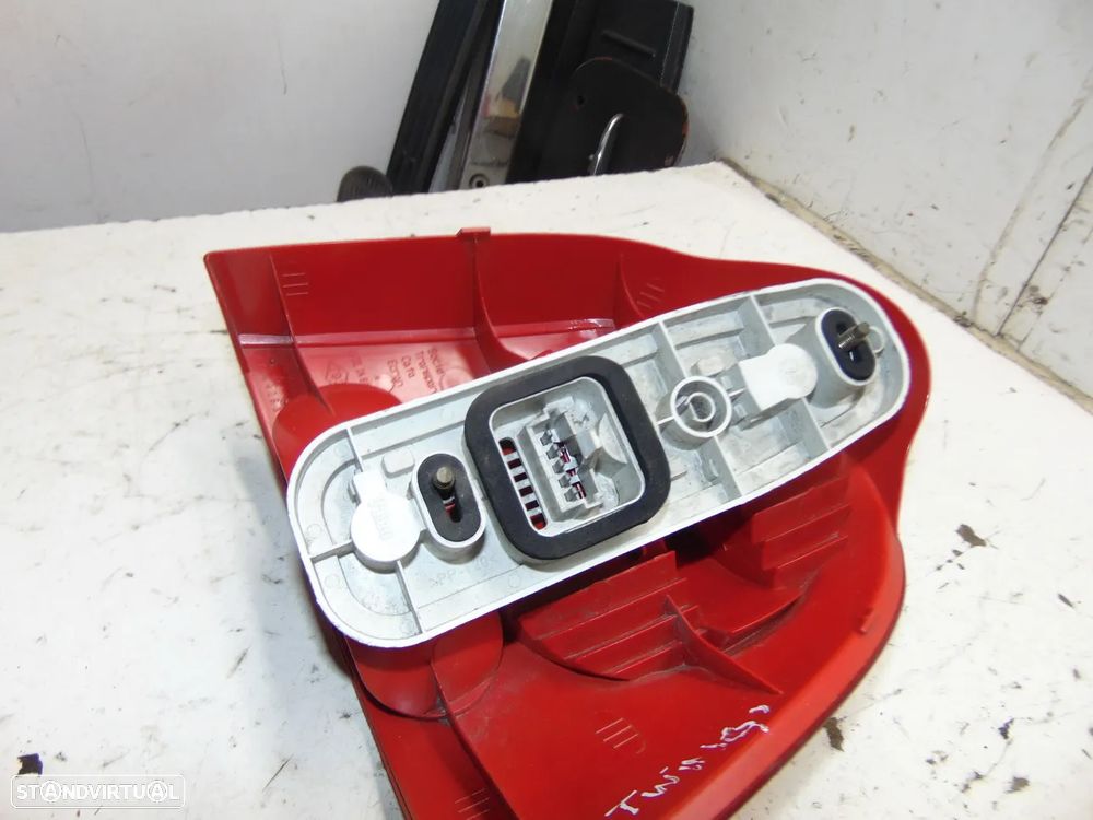 Renault Twingo farolim - 6