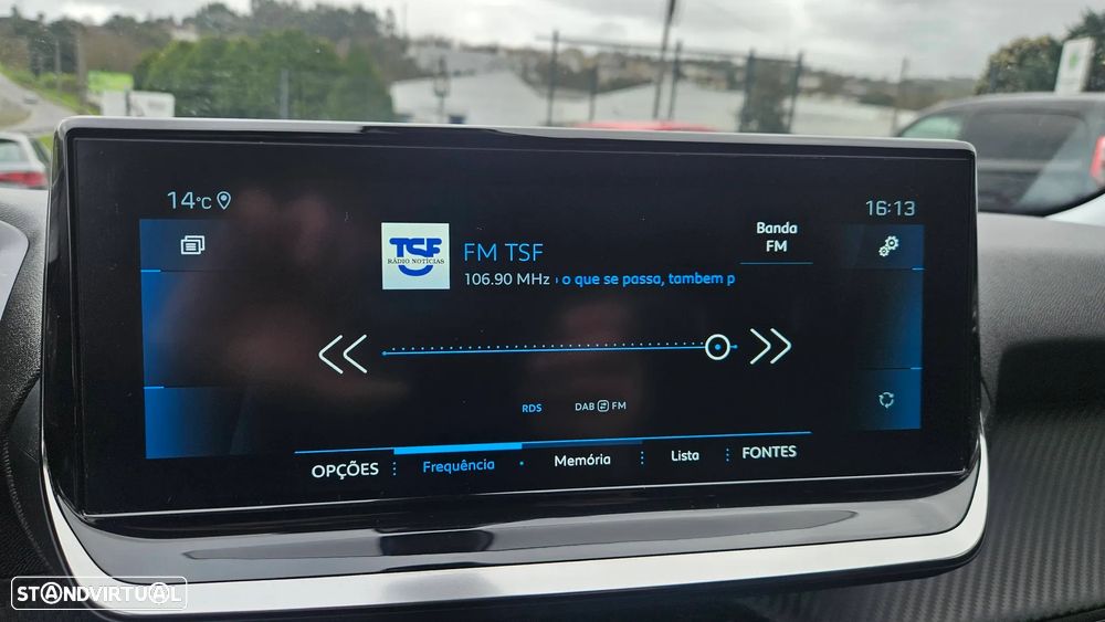 Peugeot 2008 1.5 BlueHDi Allure Pack EAT8 - 18