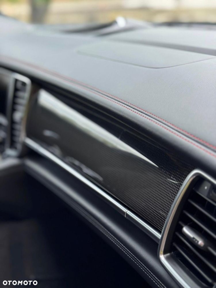 Porsche Panamera - 11