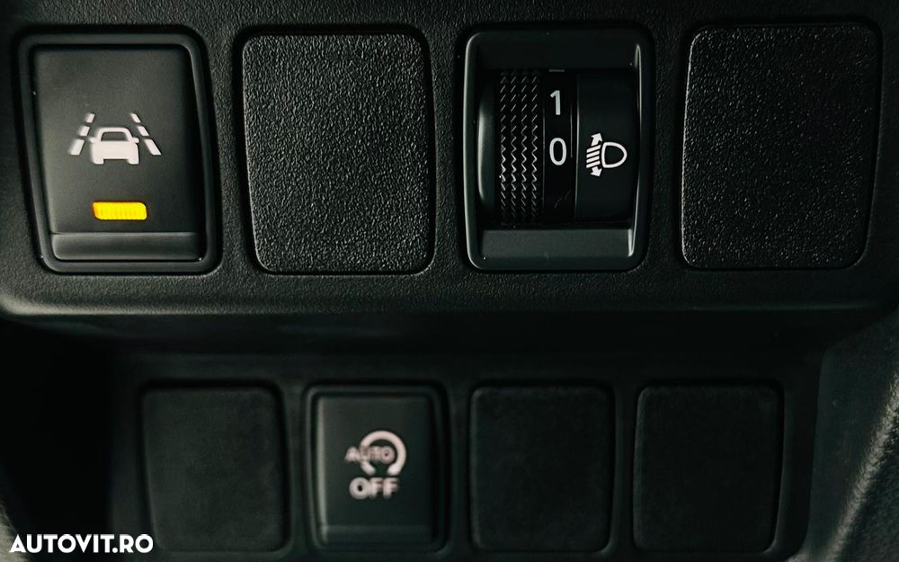 Nissan Qashqai 1.2 DIG-T N-Vision - 12