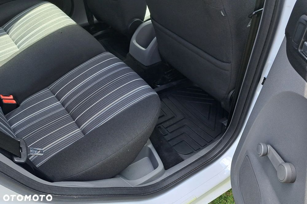Ford Focus 1.6 Silver X EU5 - 12
