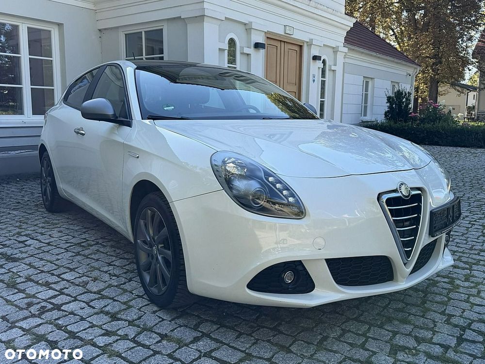 Alfa Romeo Giulietta - 2