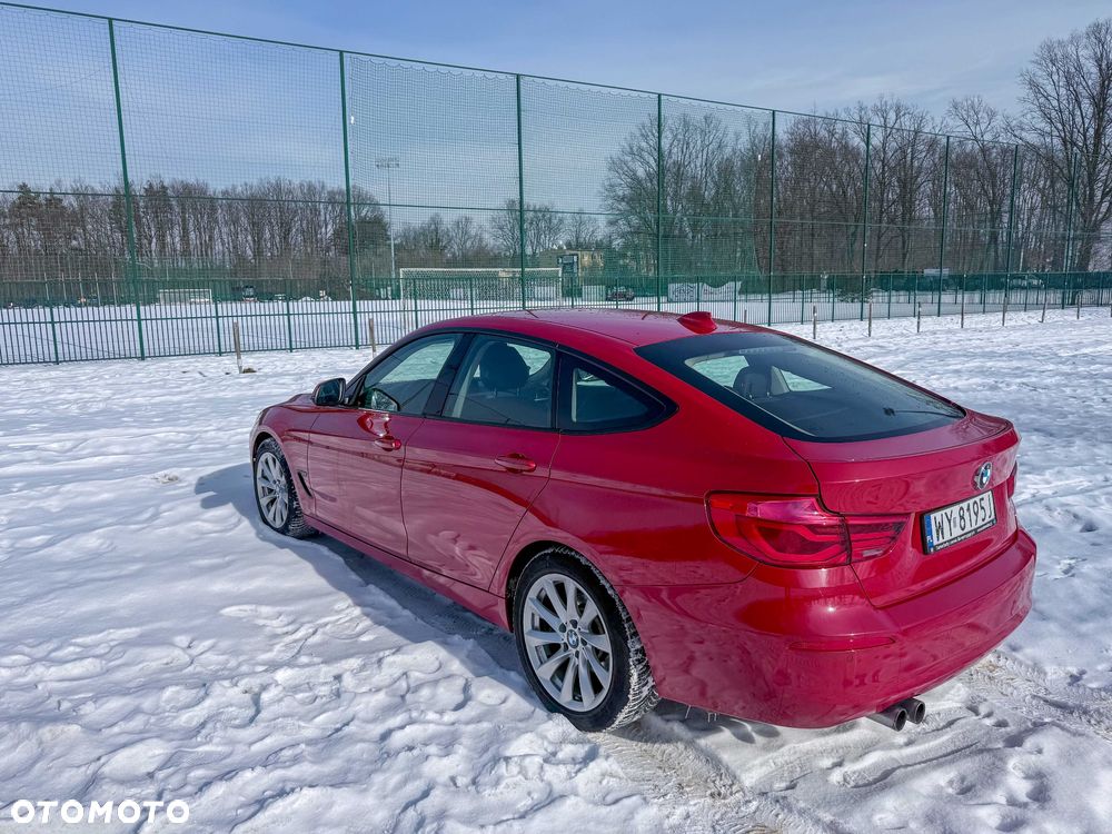 BMW 3GT 320i xDrive Sport Line - 2