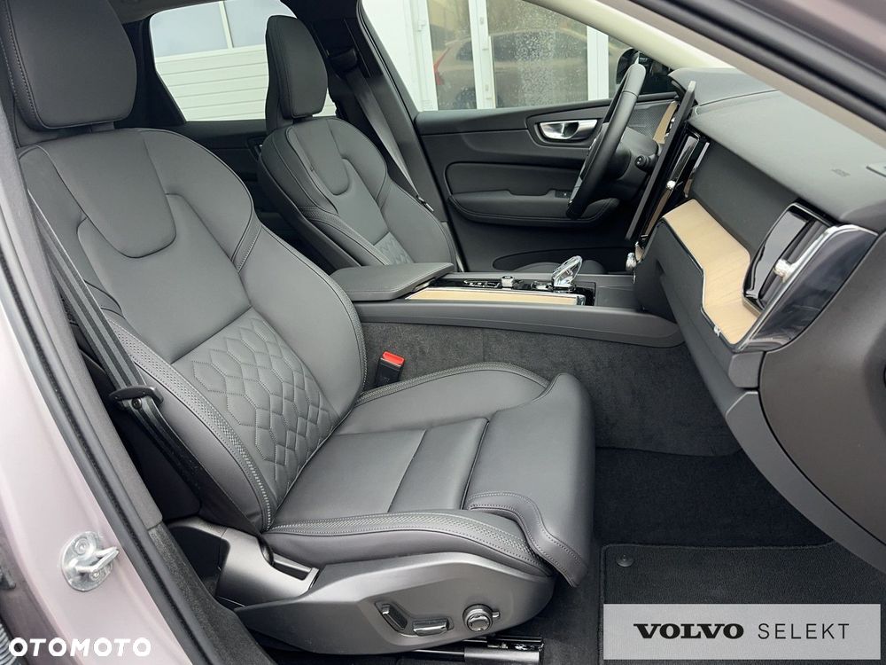 Volvo XC 60 - 24