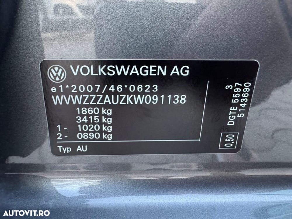 Volkswagen Golf - 17