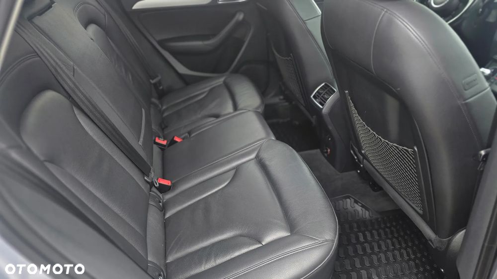 Audi Q3 2.0 TFSI Quattro S tronic design - 16