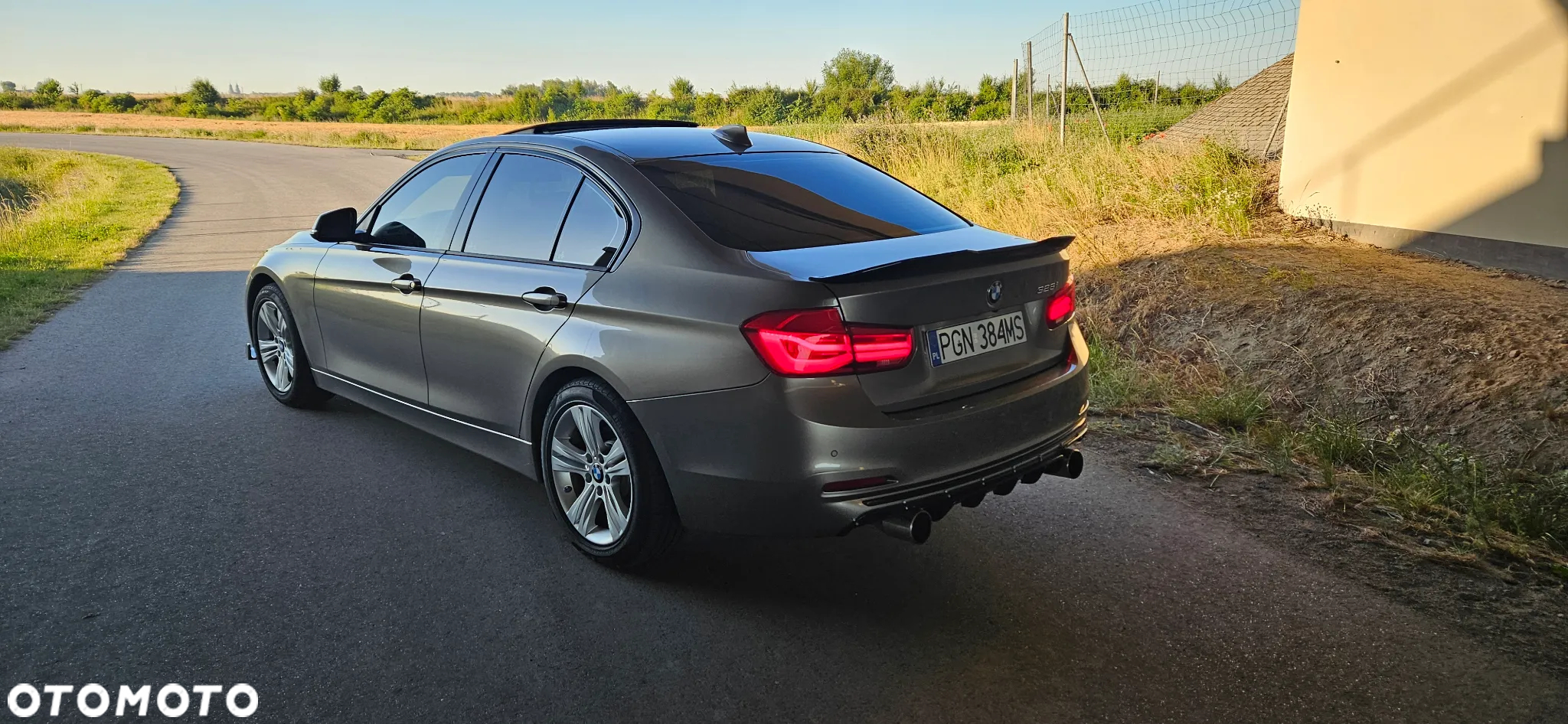 BMW Seria 3 330i - 6