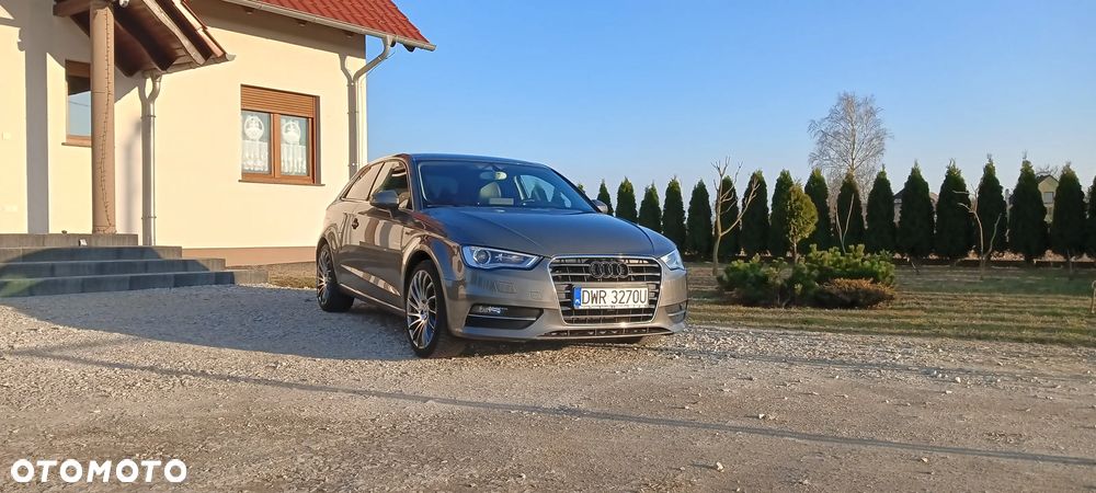 Audi A3 3-drzwiowe 1.4 TFSI CoD Ambition S tronic - 2