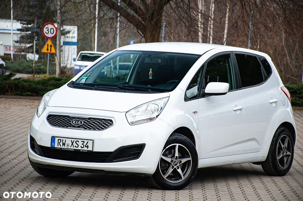 Kia Venga - 16