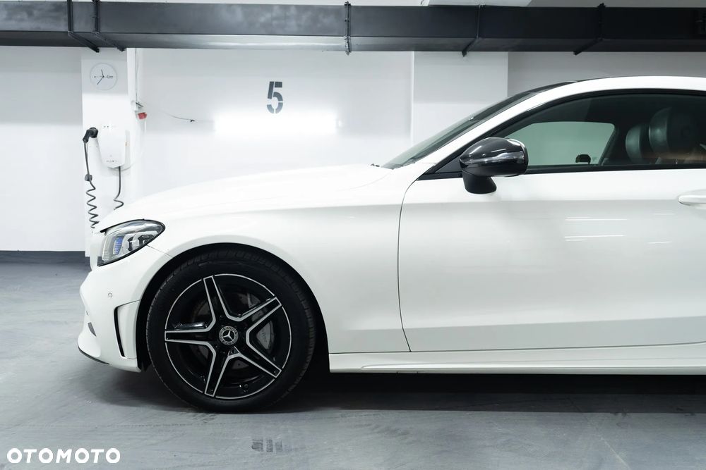 Mercedes-Benz C-Class 2018 photo 4