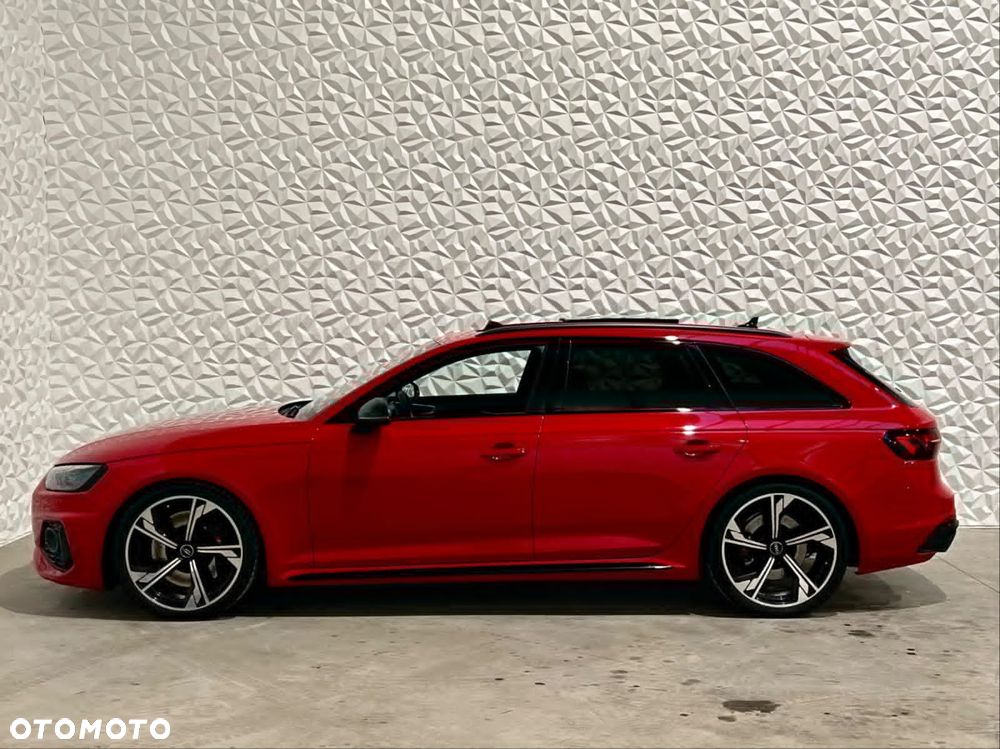 Audi RS4 Avant - 3