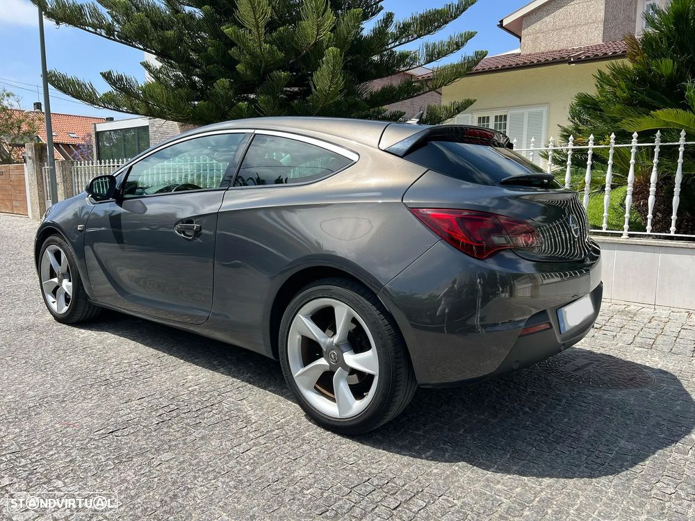 Opel Astra GTC 1.6 D S&S Excite - 19