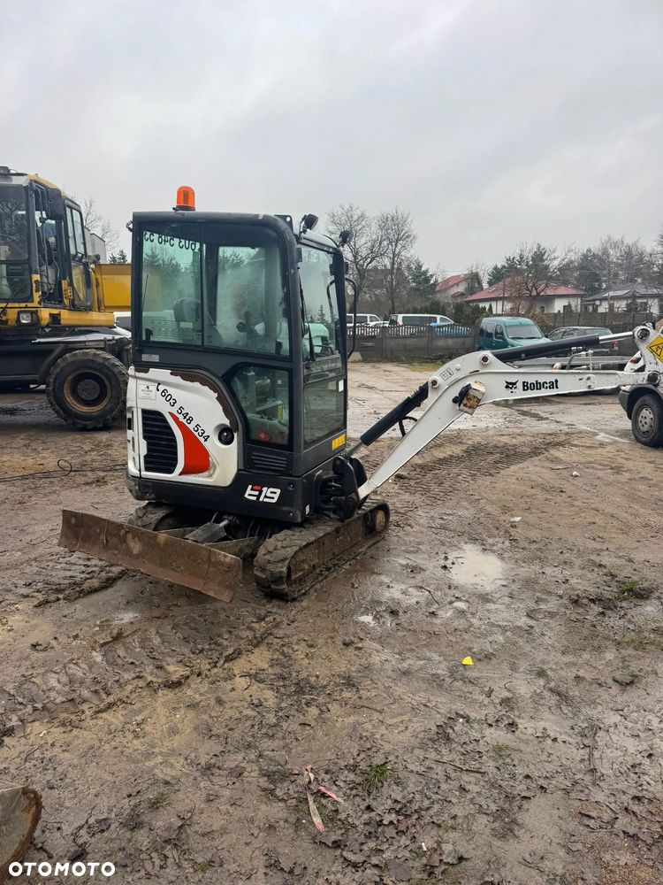 Bobcat E19 - 9