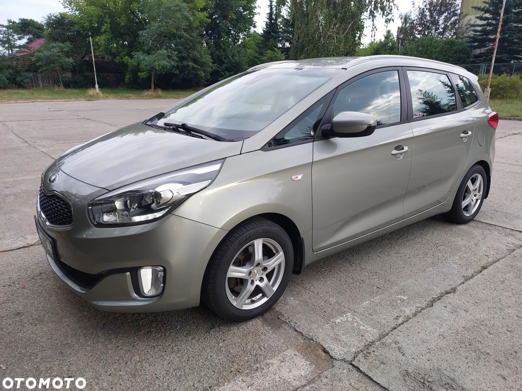 Kia Carens 1.6 GDI Business Line EU6 - 1