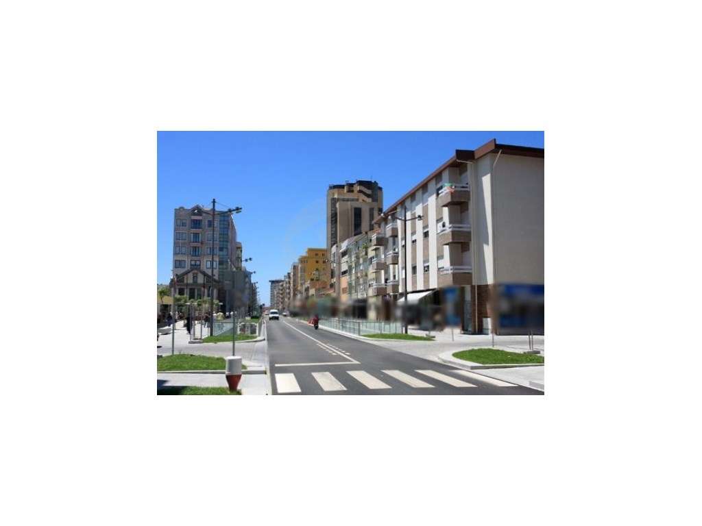 Trespasse de Loja Comercial com 235m2 em Póvoa de Varzim - Grande imagem: 4/25