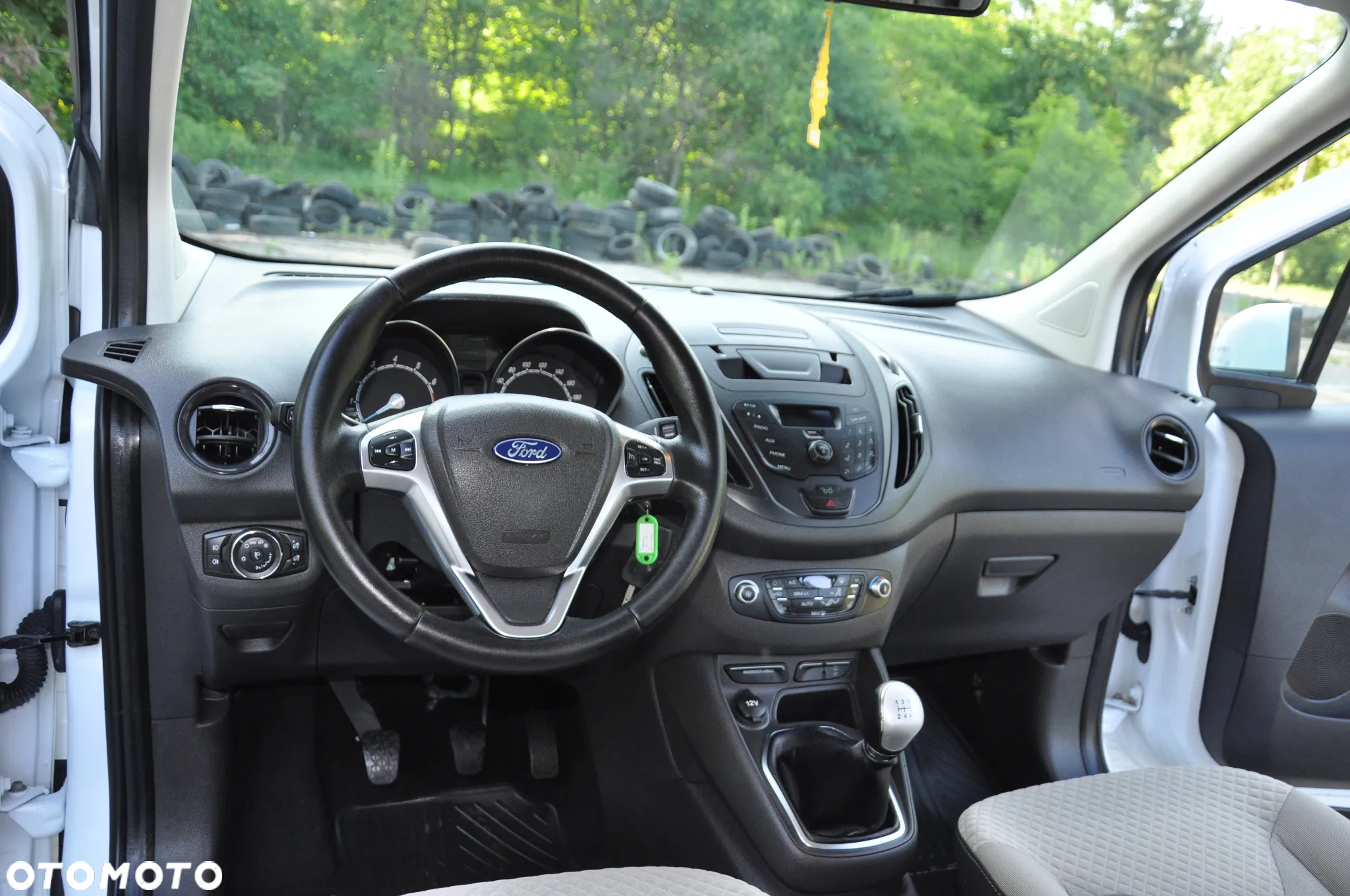 Ford Tourneo Courier - 20
