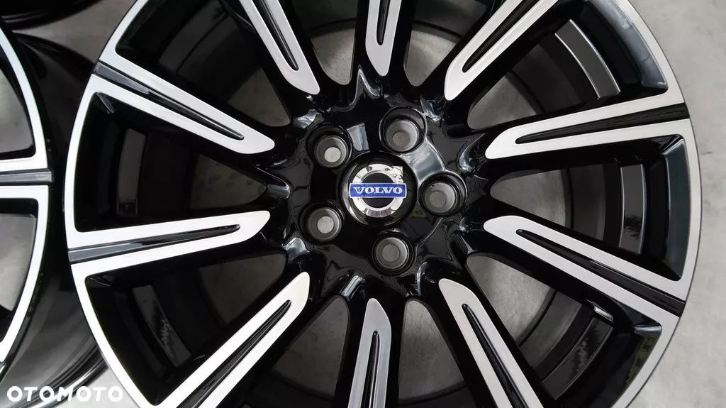 FELGI VOLVO S60 V60 S90 XC60 V40 XC40 18'' - 1