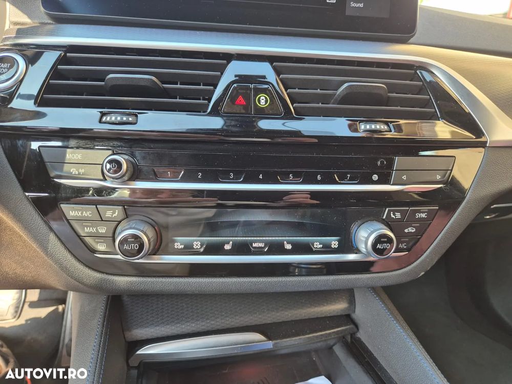 BMW Seria 5 520d xDrive Touring Aut. M Sport Edition - 5