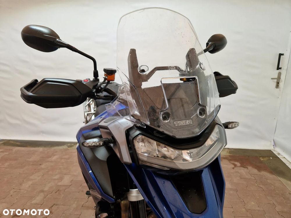 Triumph Tiger - 9
